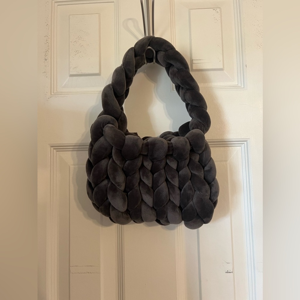 Free with purchase Handmade knitted chunky bag